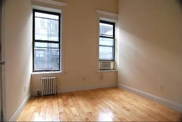 Rented by REAL New York | media 11