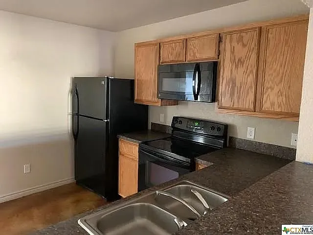 100A Kings Ct #A — Photo 20
