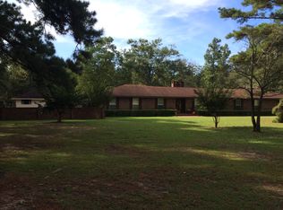101 Pine Tree Ct, Hartford, AL 36344