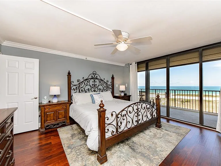 1250 Gulf Blvd #703 — Photo 15