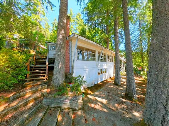 2nd image of 8950 Stirling Arm Dr