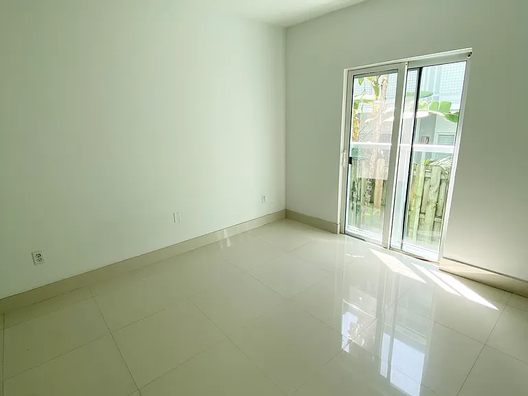 6893 Bay Dr #204 — Photo 7
