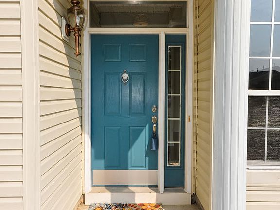 3rd image of 135 Driftwood Dr