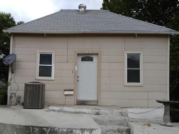 621 Hamburg Ave, Saint Joseph, MO 64505
