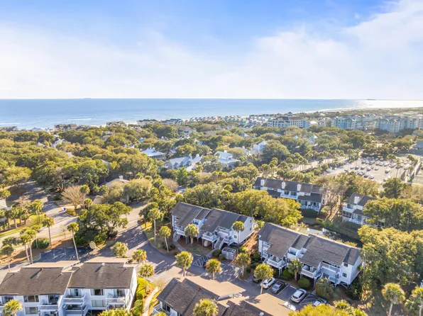 35 Lagoon Villas, Isle Of Palms, SC 29451