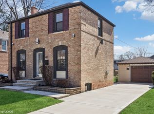 681 Rose Ave, Des Plaines, IL 60016