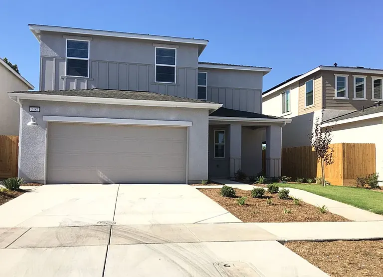 2387 Explorador Dr — Photo 1