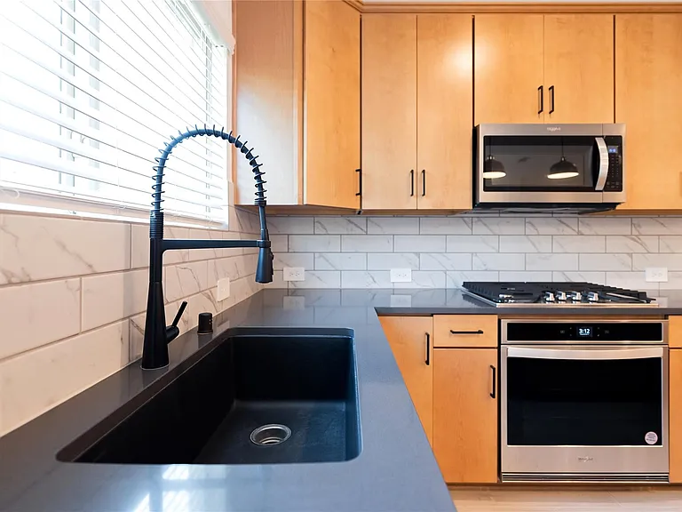 10411 Harmon Smith Dr — Photo 7