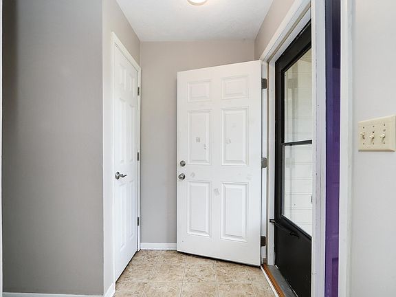 4th image of 2445 Buttonwood Dr