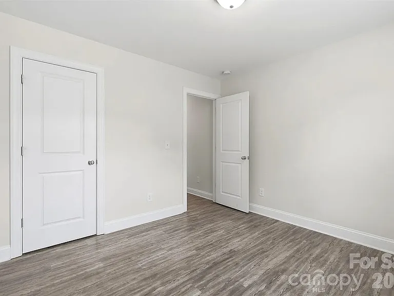4221 End St — Photo 12