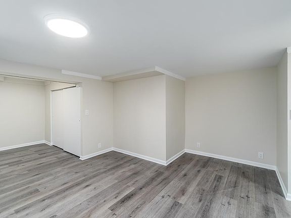 5th image of 207 Washington St #G