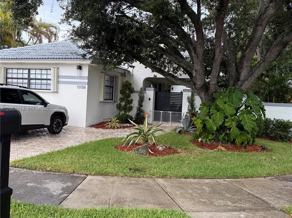 15158 NW 89th Ave, Miami Lakes, FL 33018