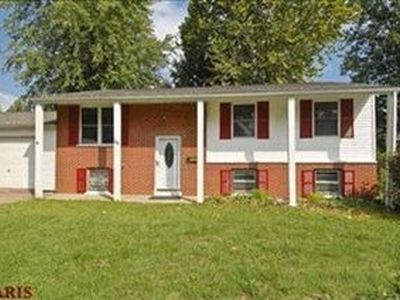 1004 Saint Matthew Ave, O'Fallon, MO, 63366