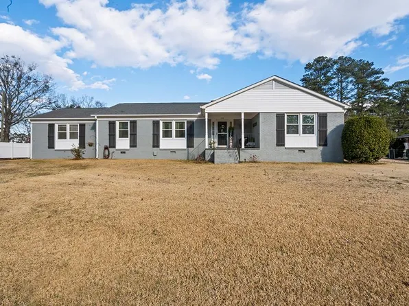 116 Sherwood Ln, Greenwood, SC 29649