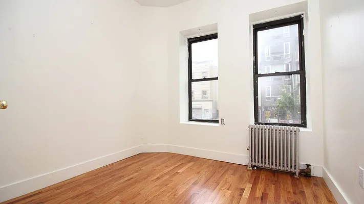 Rented by Space Link Realty | media 3