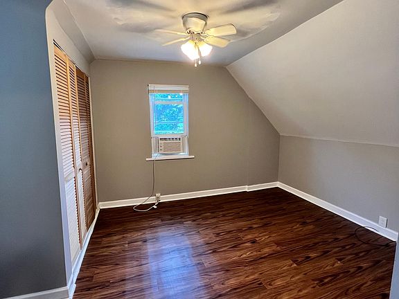 5th image of 2127 Milligan Ave