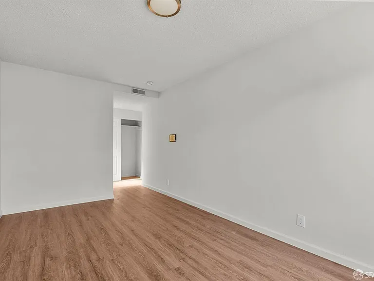 1212 Pacific Ave #3 — Photo 17