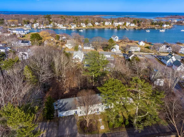 24 Ward Road, Kennebunkport, ME 04046