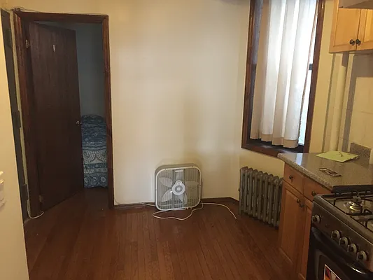 Rented by AD Real Estate Investors | media 9