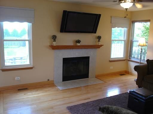 5th image of 201 Ferryville Dr