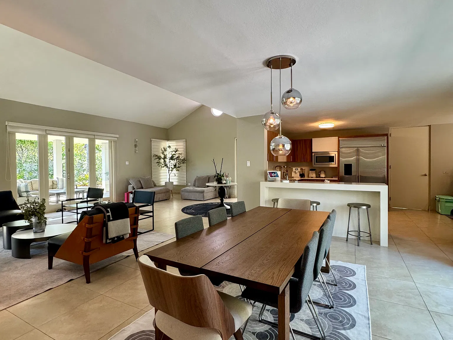 4 bed, 3.5 bath, 3000 sqft, $8,000 — Photo 4