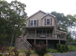 171 Northwood Rd, Dingmans Ferry, PA 18328