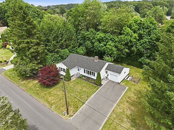 2nd image of 75 Adrian Ave
