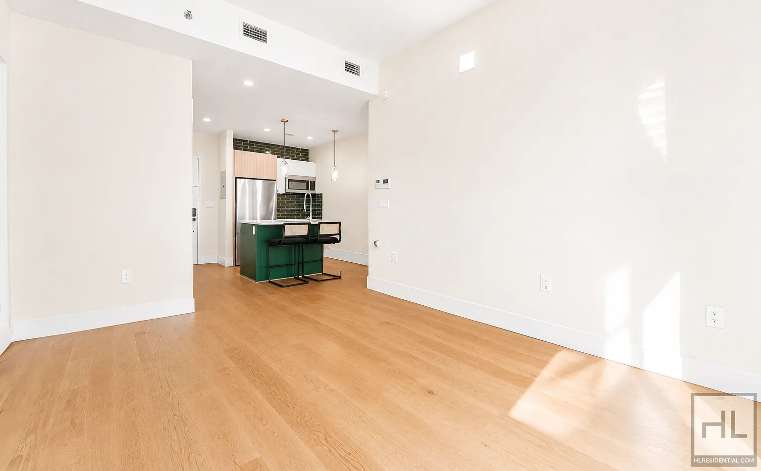 1325 Herkimer Street — Photo 3