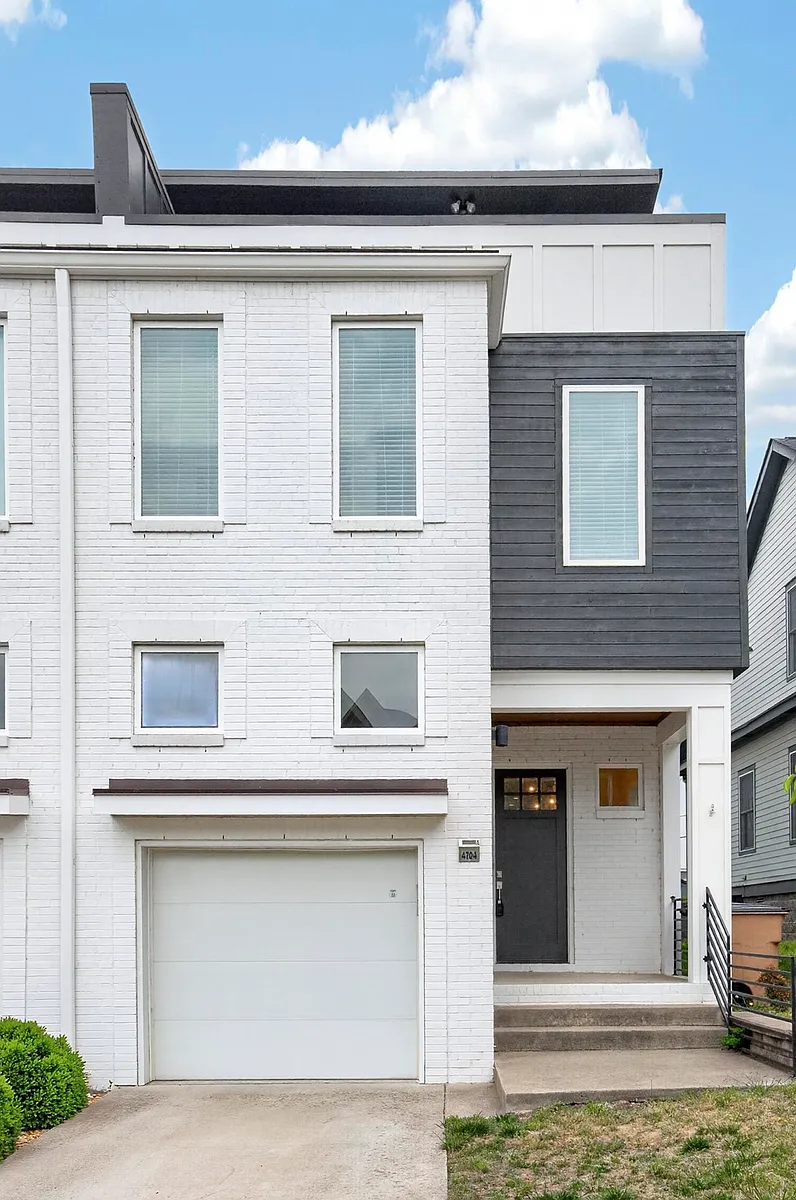 Building Photo - 4704 Kentucky Ave #A