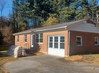 4706 Middle Rd, Winchester, VA 22602