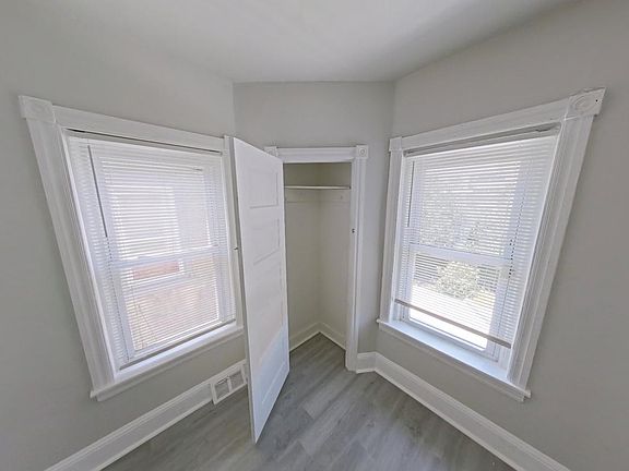 5th image of 2610 W 7th St