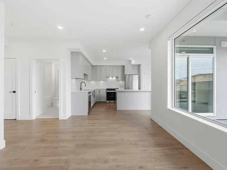 17783 56a Ave #D261 — Photo 6