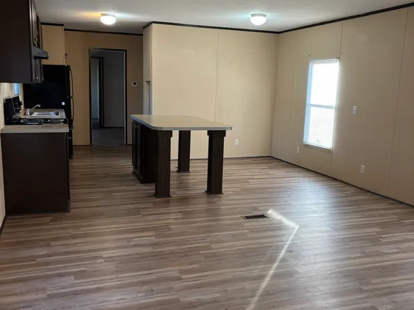 1111 W Sabine St #T, Longview, TX 75604