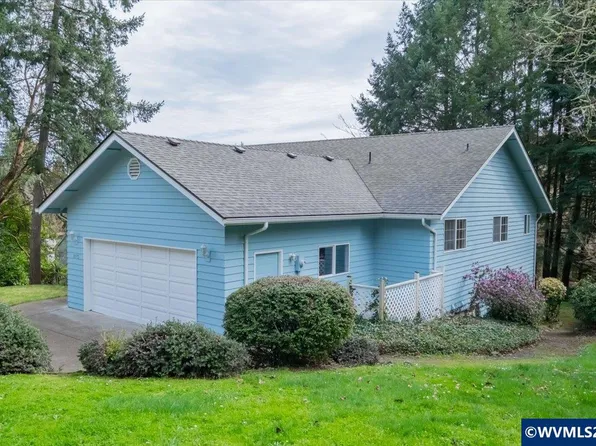 1075 NW Charlemagne Pl, Corvallis, OR 97330