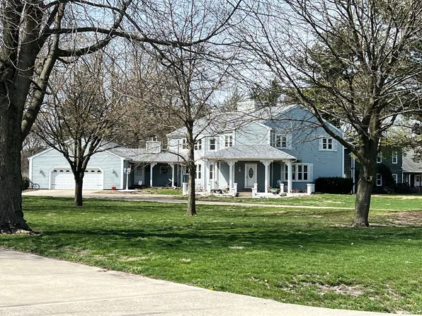 117 N 43rd St, Mattoon, IL 61938