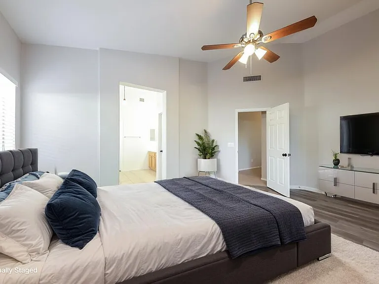 3453 W Webster Ct — Photo 12
