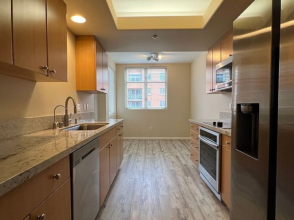 2nd image of 130 E San Fernando St APT 405