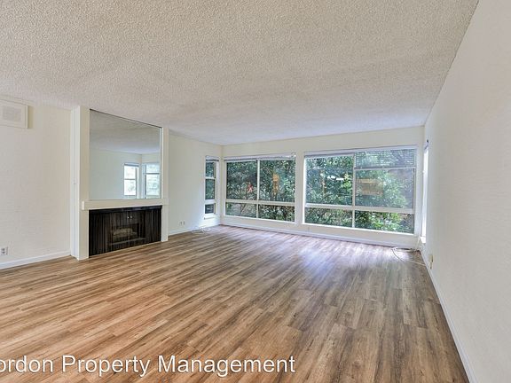 5th image of 990 Duncan St APT 205G
