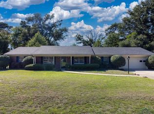 216 McKinley Ln, Longview, TX 75604
