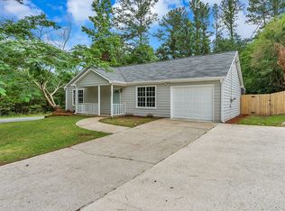 304 Willow Ln, Stockbridge, GA