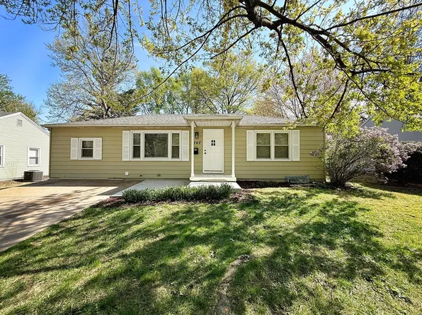 7707 W 65th Ter, Overland Park, KS 66202