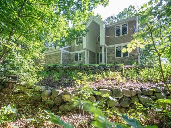 5422 Bauers DRIVE, West Bend, WI 53095