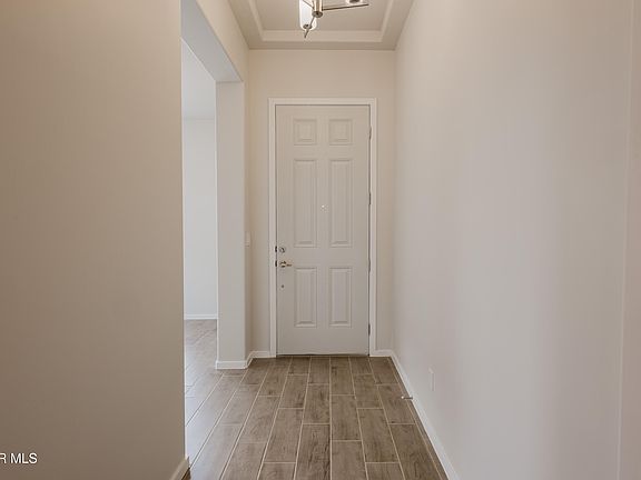 3rd image of 721 Paseo De La Reina St