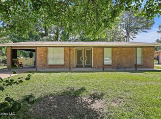 3530 N Flag Chapel Rd, Jackson, MS 39213