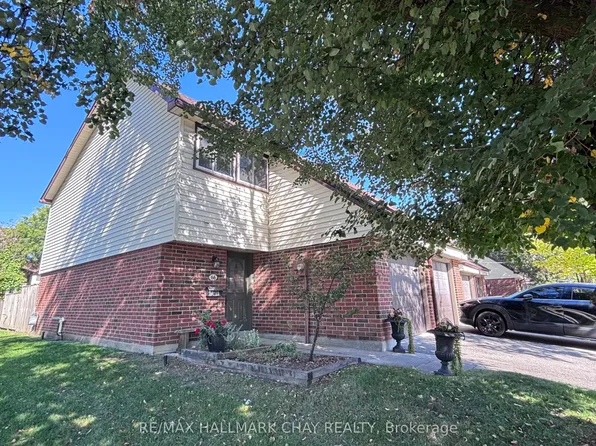 28 Donald St #66, Barrie, ON L4N 4S6