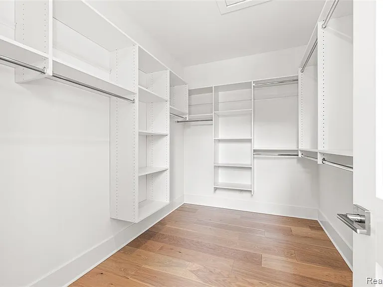 416 S Center St — Photo 17