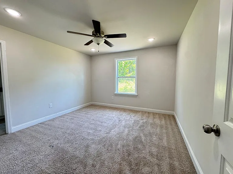229 Karlov Rd — Photo 19