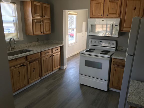 Spacious kitchen