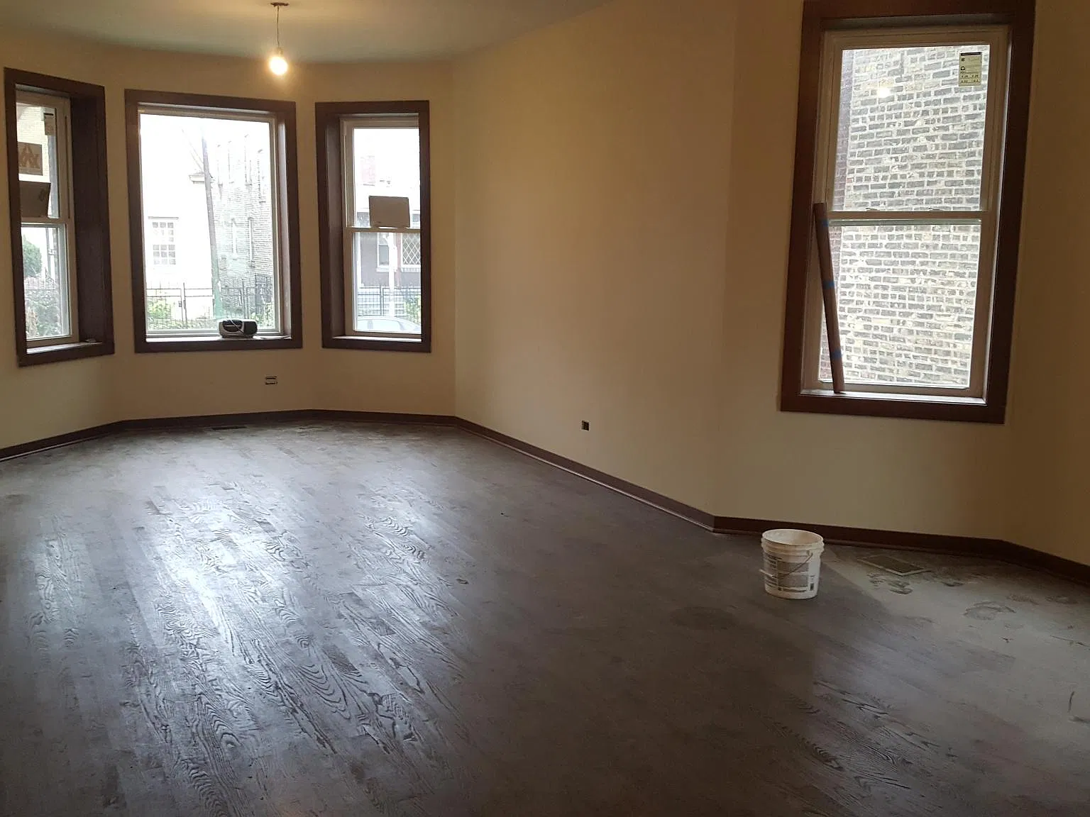 4 bed, 1200 sqft, $2,600 — Photo 2