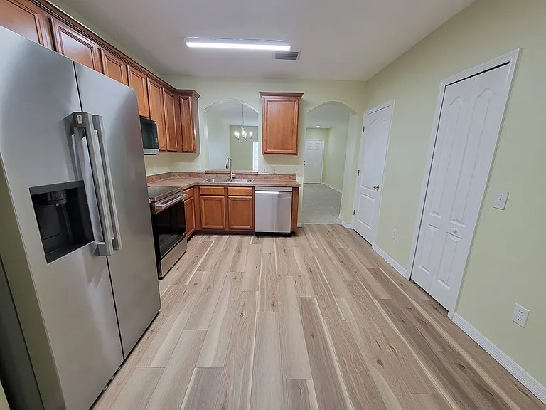 16414 Swan View Cir — Photo 9